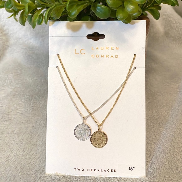 🤍Set of Two Delicate Necklaces